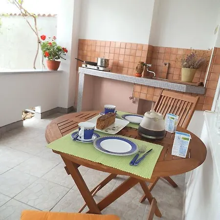 Blue View Apartment
