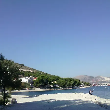 Blue View شقة تروغير